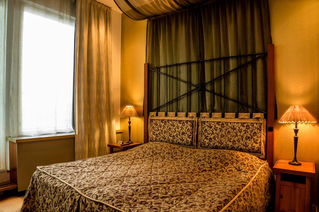 santa claus suite bed (1)