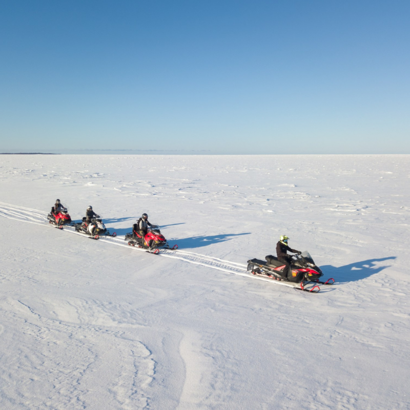 You can engage in various winter activities in Kalajoki: snowmobile safari