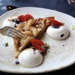 Apple pie dessert at Gaissa