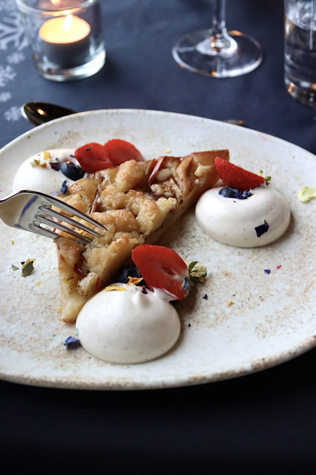 Apple pie dessert at Gaissa