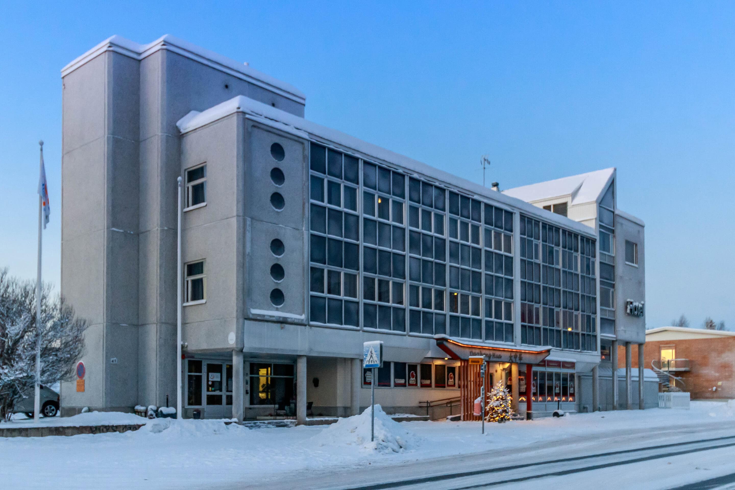 Hotel Rudolf julkisivu talvella