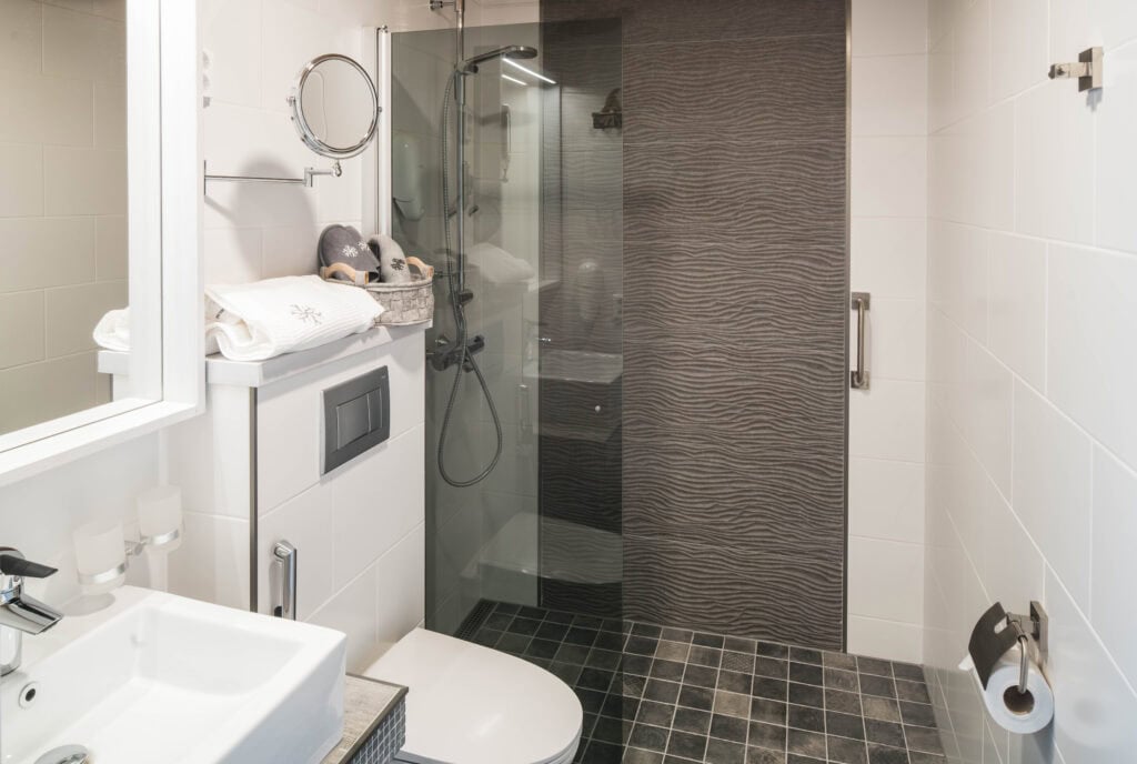 Premium Igloo bathroom