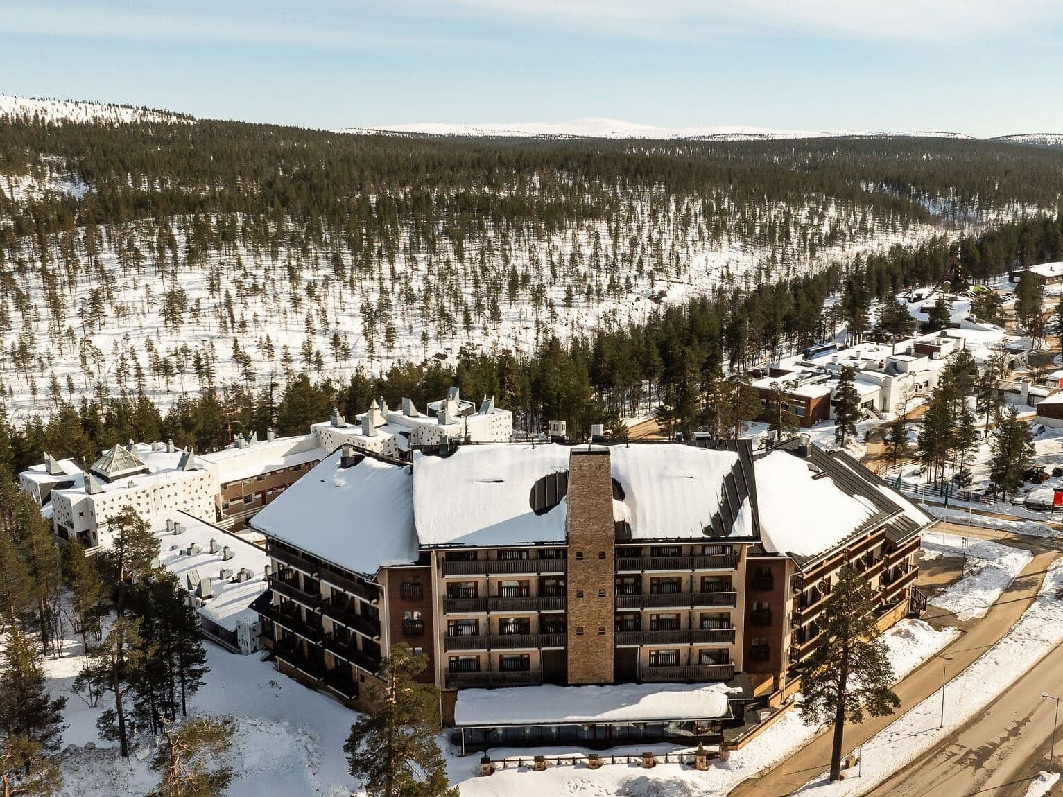 Santa's Hotel Tunturi ilmasta käsin katsottuna