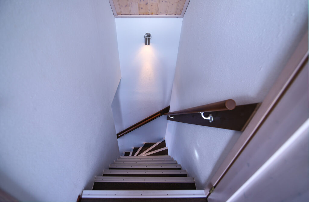 Rakka Apartment for 1-4 people stairs to bedrooms